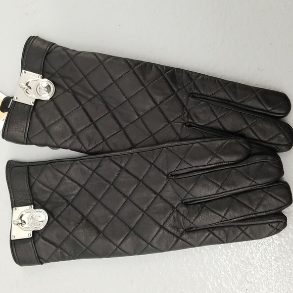 Michael Kors Accessories - 🎄 XL Michael Kors leather gloves 🎄